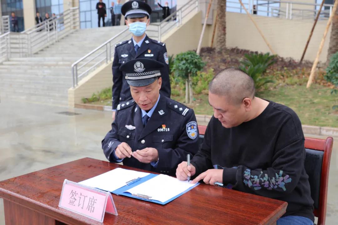 租车转押骗贷！潮南警方千里奔波追回29辆被骗汽车