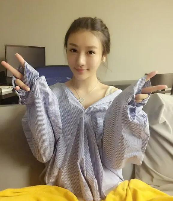 从“纯情少年”到“浪荡公子”，王思聪到底经历了什么？