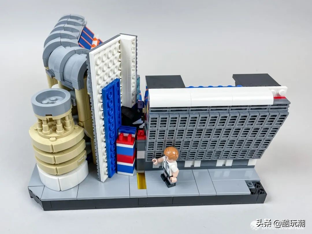 乐高10284诺坎普球场开箱,乐高皇家马德里球场