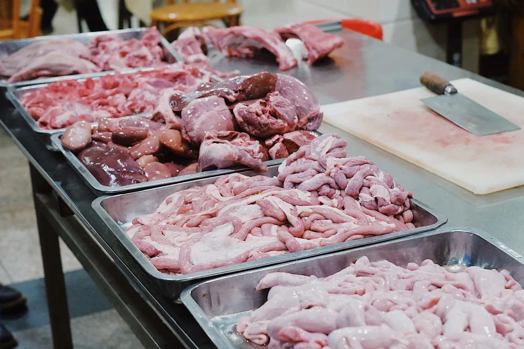 奇了怪了，究竟是什么宝地让广州老饕们也净爱往这钻？