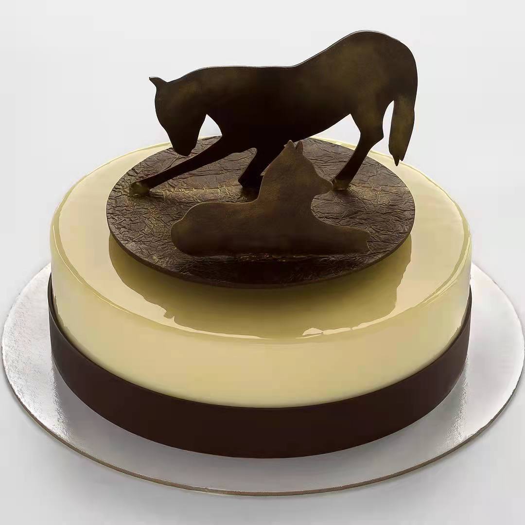 价值2000元的完美镜面蛋糕有多美？顶级镜面蛋糕设计欣赏