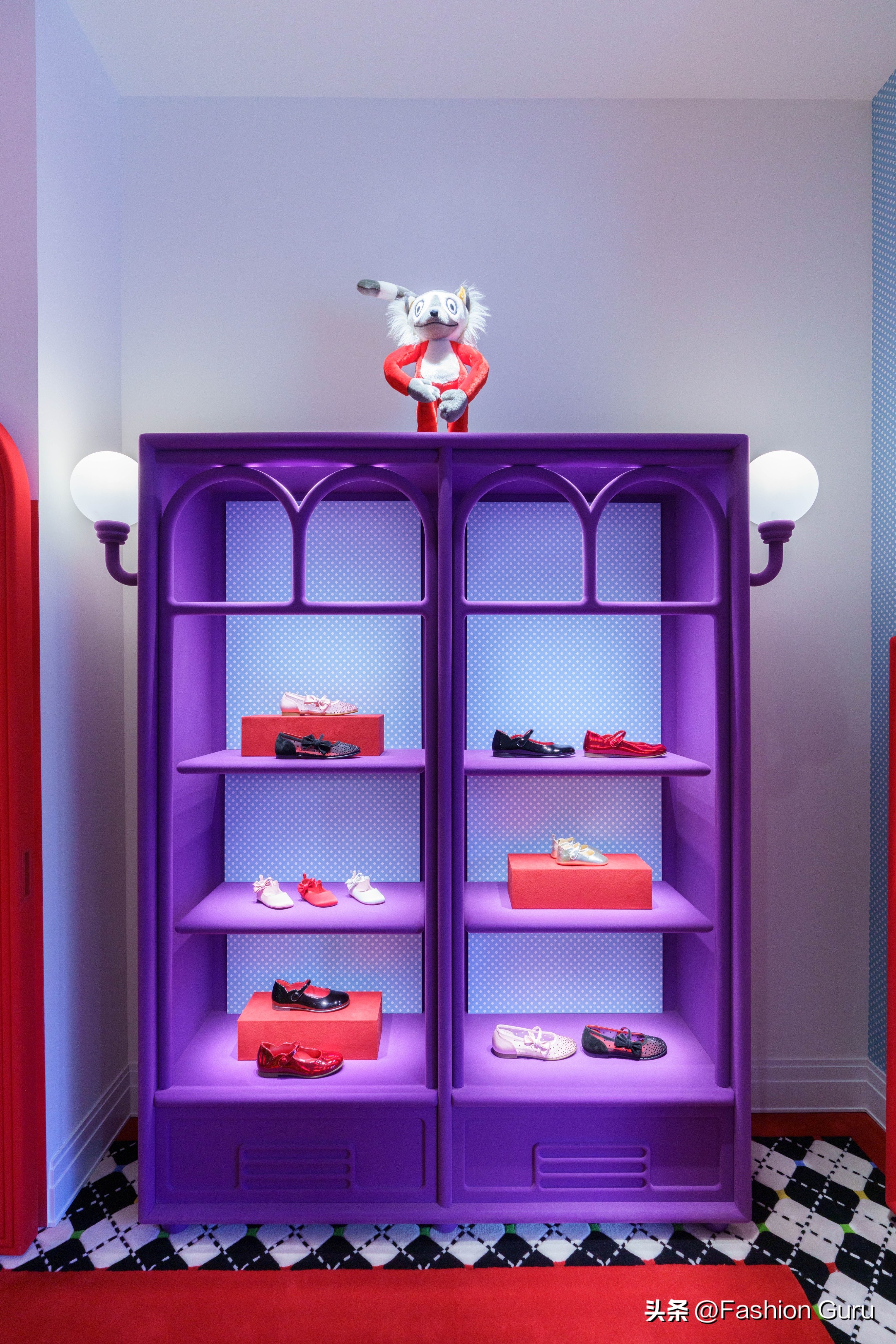 christianlouboutin路铂廷门店,路铂廷christianlouboutin算顶奢吗