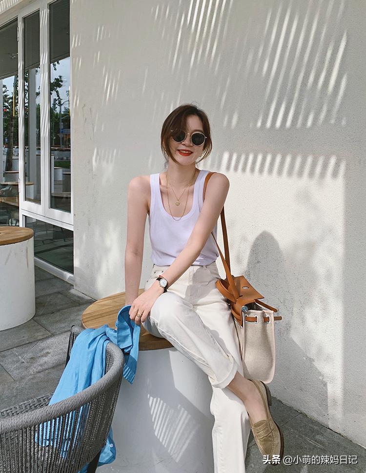 爆款白裤子显瘦,什么样的白裤子显瘦