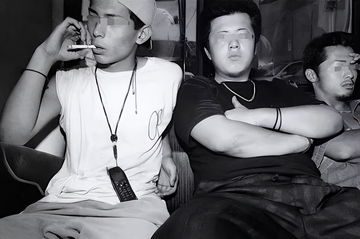 89年，囚禁折磨41天后女高中生被封入水泥罐里，开启之日震动日本