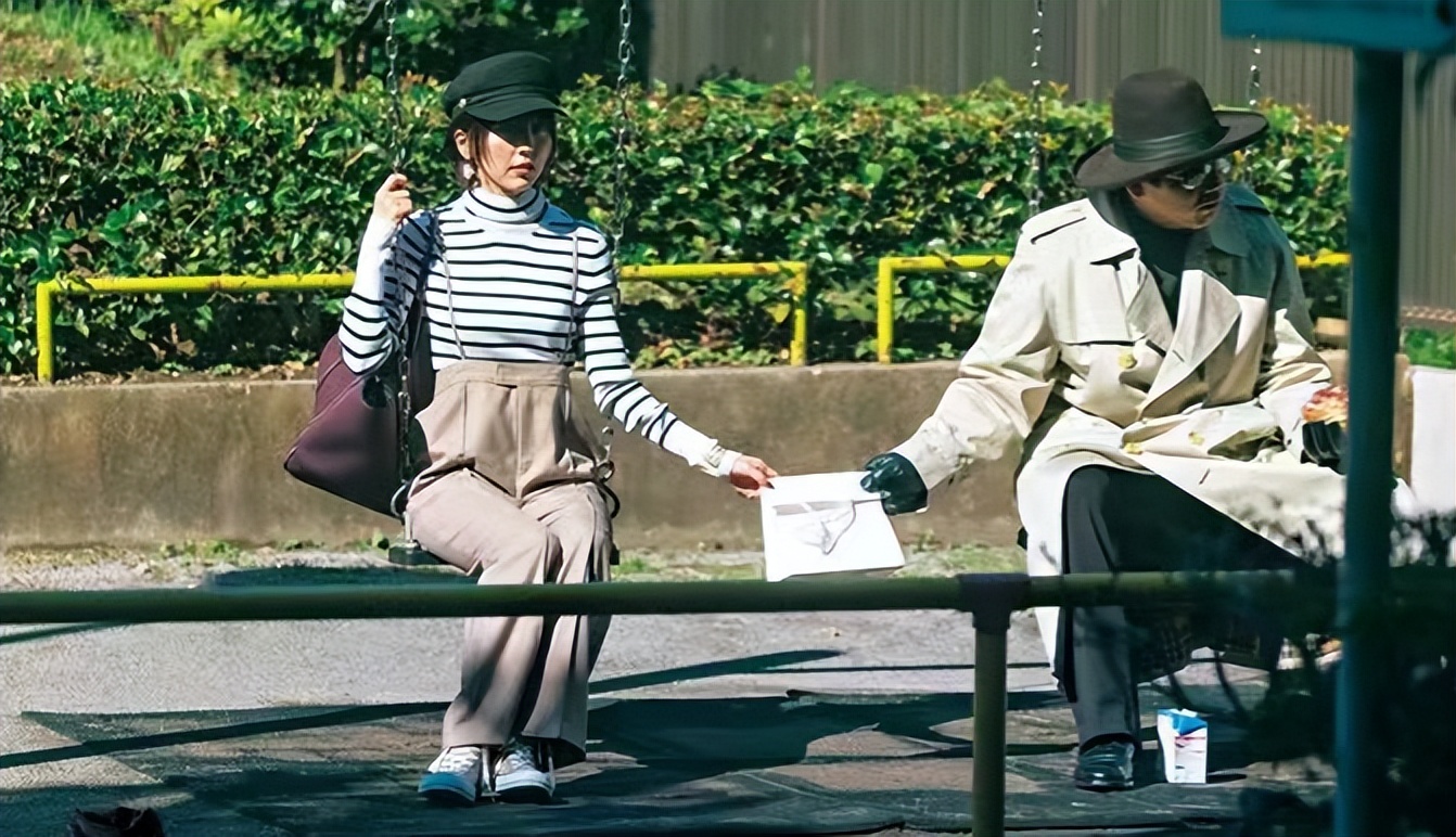 矮个子怎么穿衣服显高显瘦,矮个子怎么穿衣服显得又高又瘦