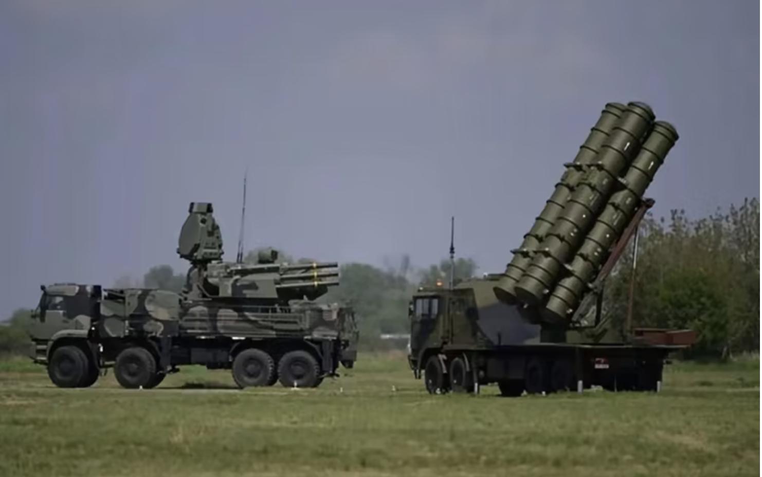 塞尔维亚订购中国导弹，交付却超时，面临北约阻挠，运20无法送货