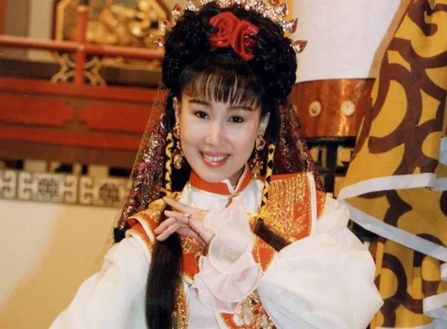 曾为爱隐退七年无奈被抛弃,曾为爱隐退7年完整版