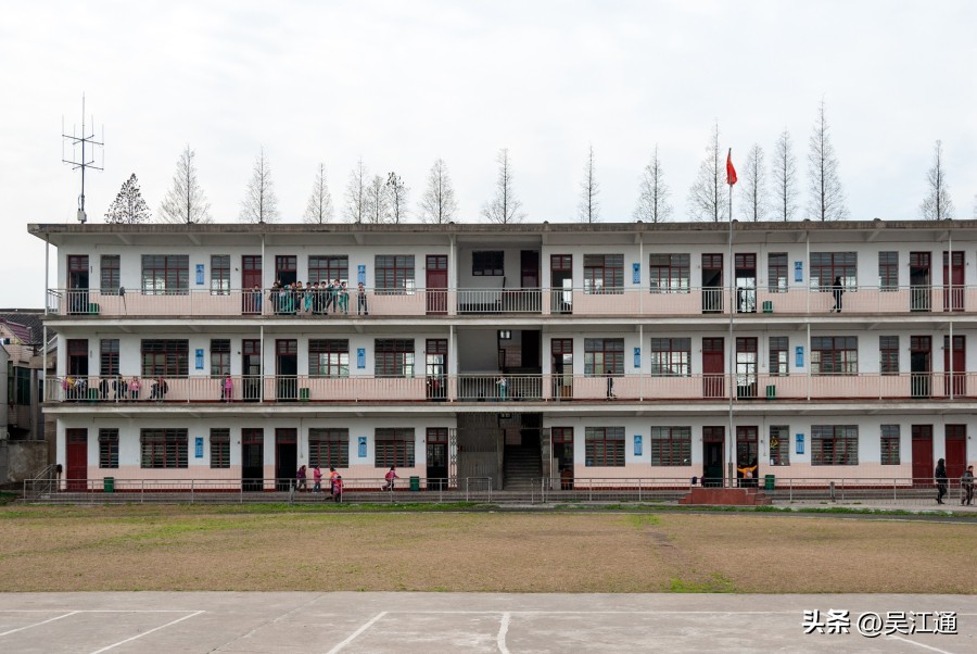 明天，你是否依然记得平望二中