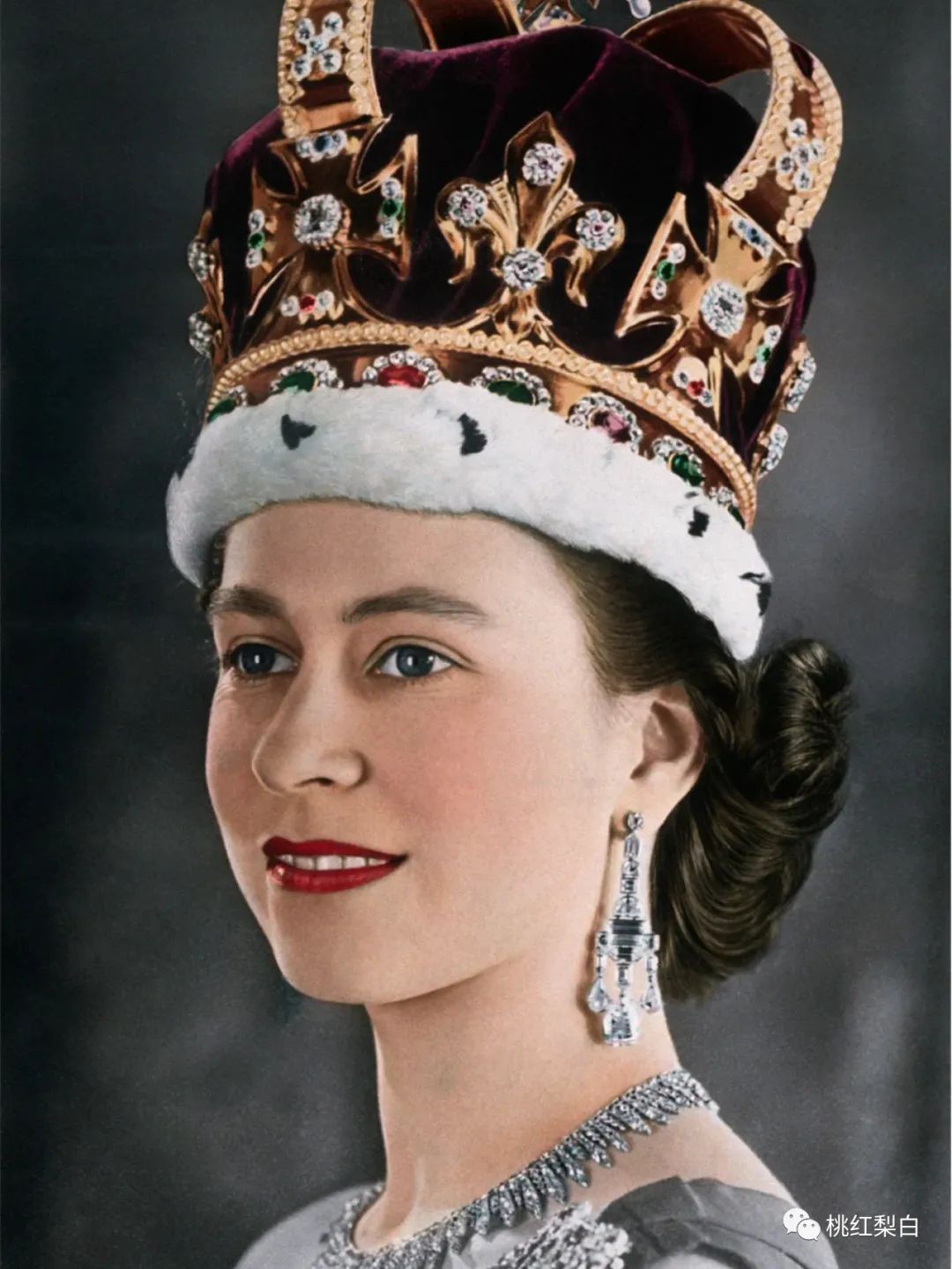 都炫耀起鸽子蛋了，她还是嫁了个假豪门？