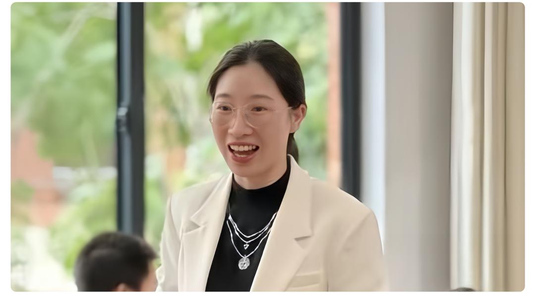 “数智画师”点燃教师成长力