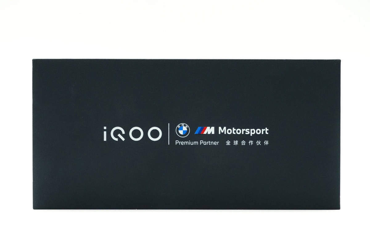 iqoo10pro200w快充小白测评,iqoo10pro测评200w快充究竟有多快