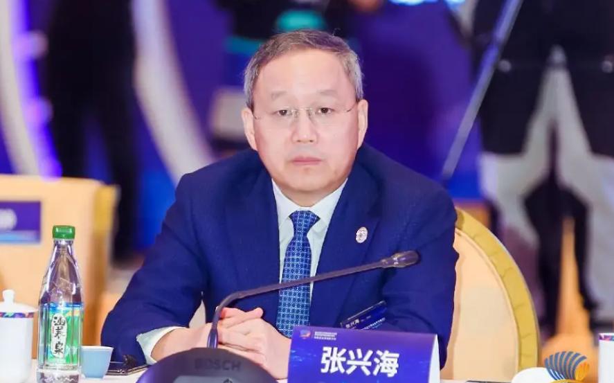 小康汽车老板,小康汽车工厂