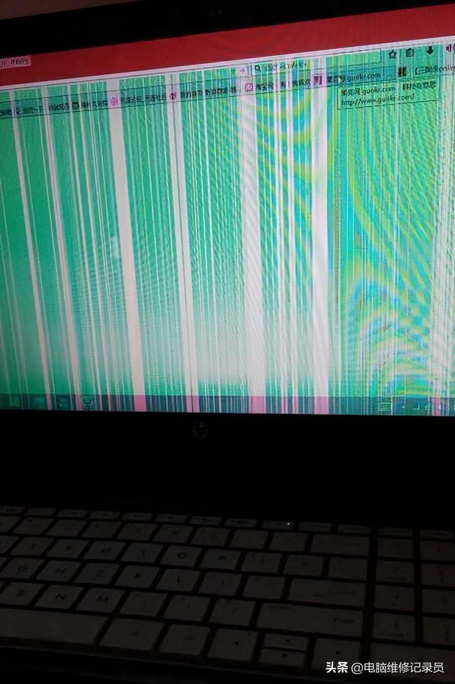 电脑看视频花屏什么原因,电脑开机出现条纹花屏是什么原因