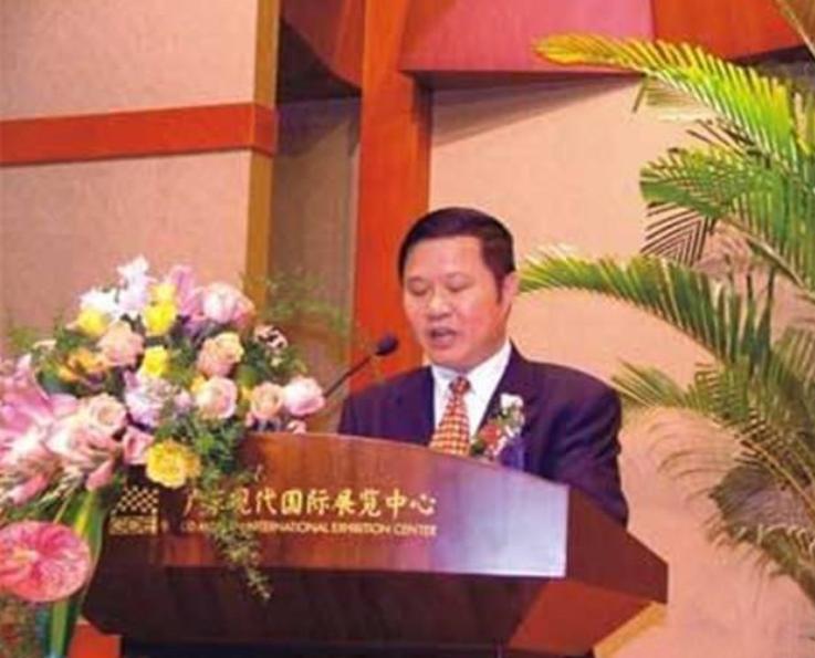 东莞隐形首富卖菜起家身家300亿,东莞首富发家史靠卖菜起家