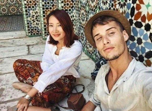 陈赫前妻许婧晒出海旅游照,陈赫前妻许婧穿搭