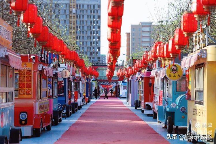 清晨的公园静态美和动态美,运城体育公园夜间灯光