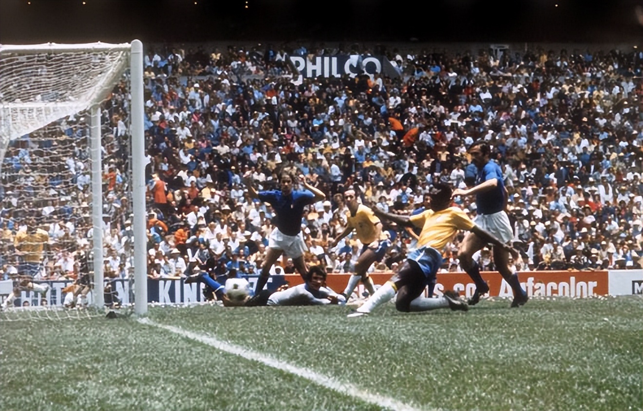 伟大贡献之一,盘点球王贝利10个精彩进球瞬间