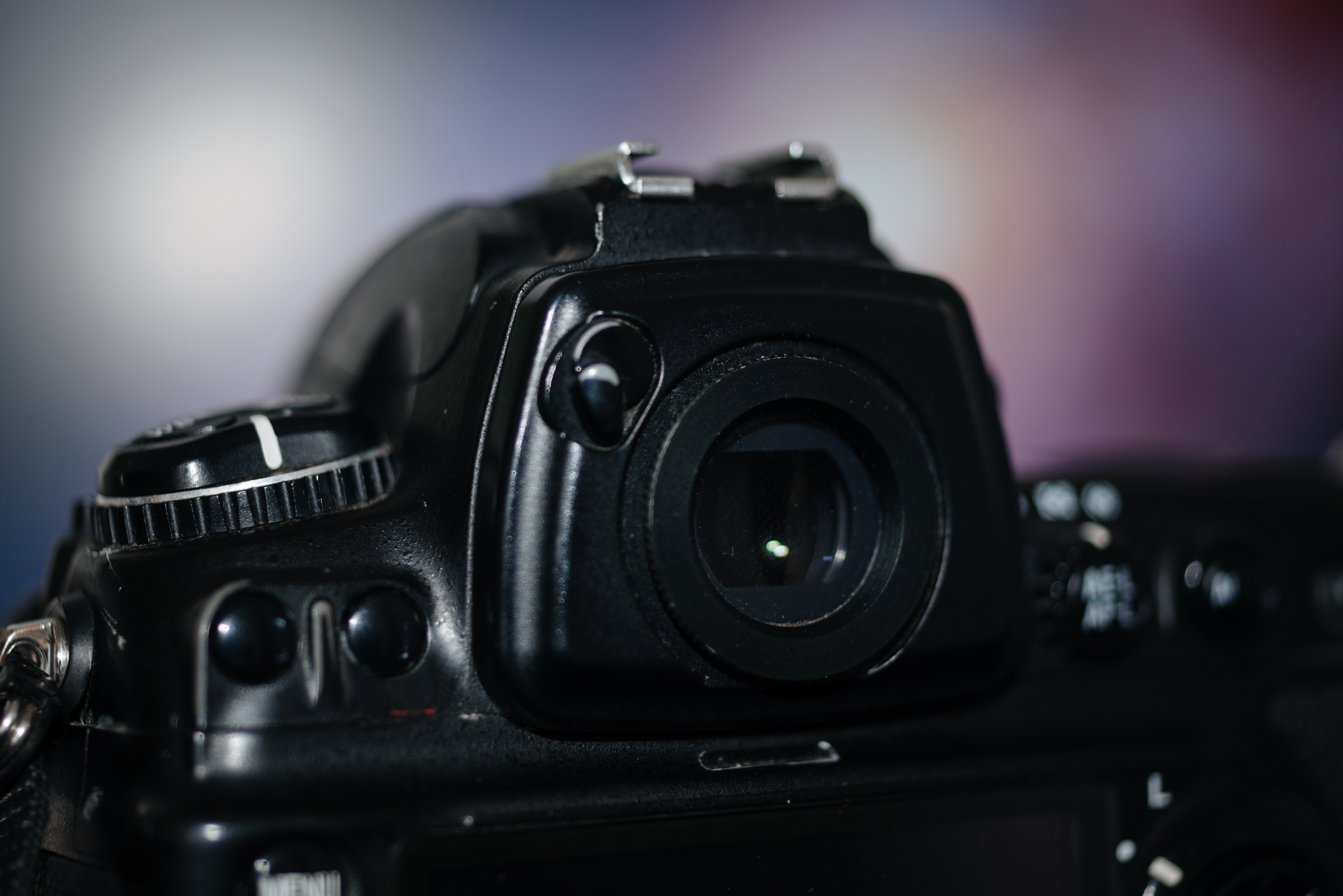 尼康全画幅微单为什么落后于佳能,尼康最新全画幅单反机型