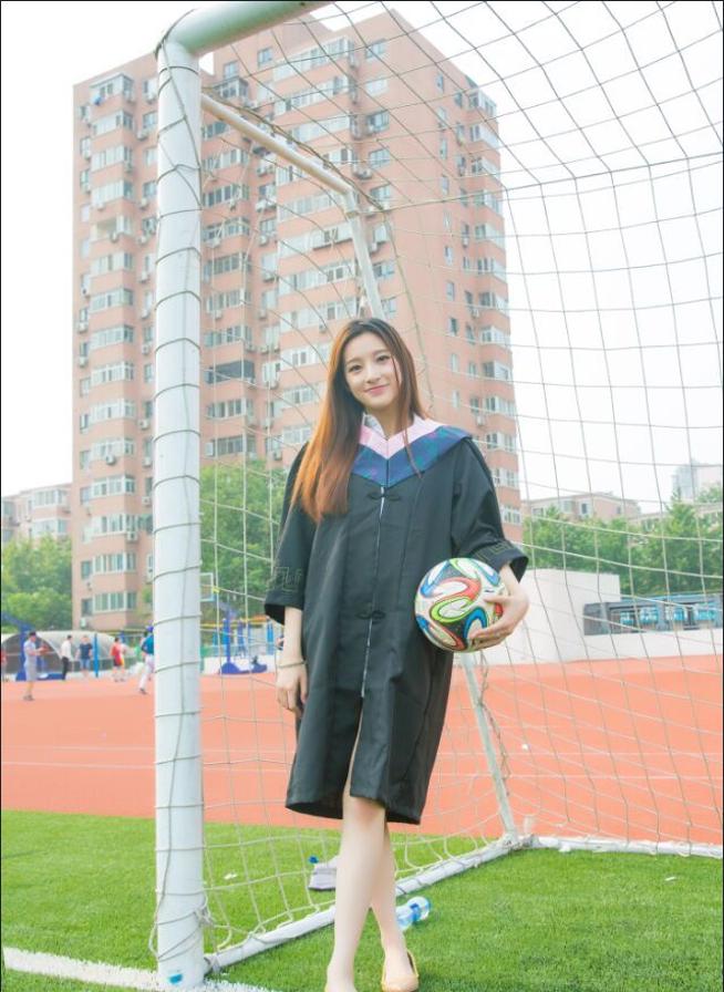 春晚女主持人马凡舒的颜值,央视最美女主持人马凡舒