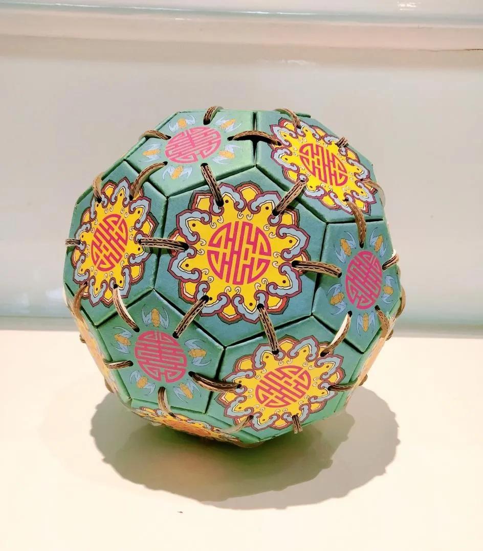 儿童蹴鞠球手工教程用布,用彩纸做蹴鞠球手工教程