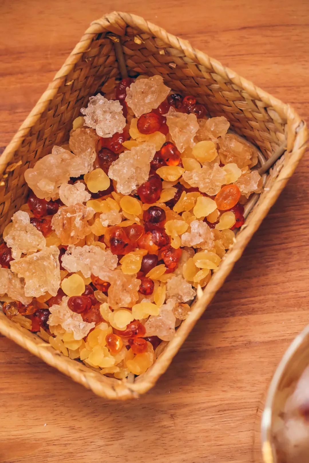 皂角米桃胶雪燕都是什么成分,雪燕桃胶皂角米组合测评