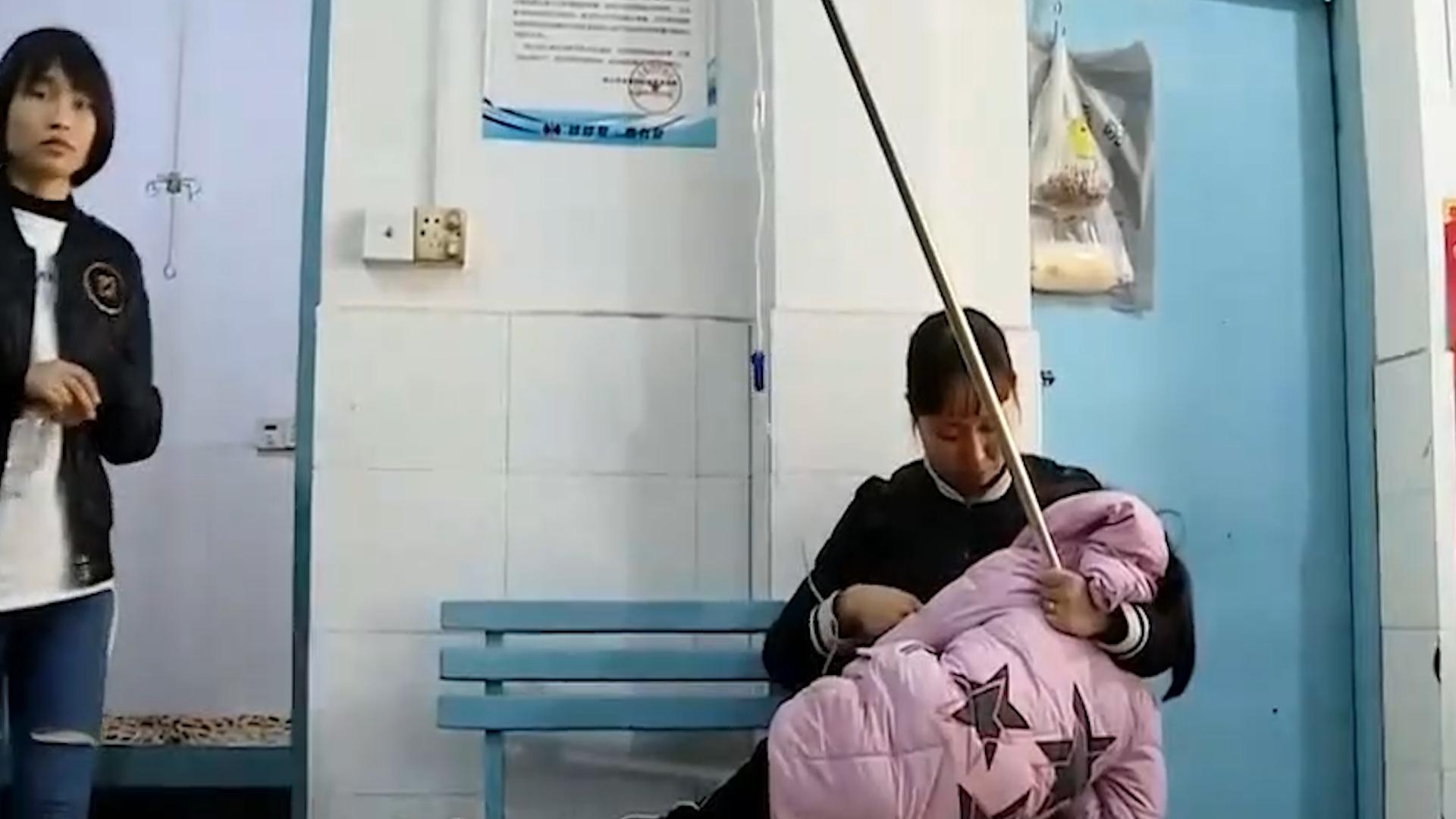 女子怀疑老公出轨求助闺蜜,女子怀疑丈夫出轨丈夫在外面吃面