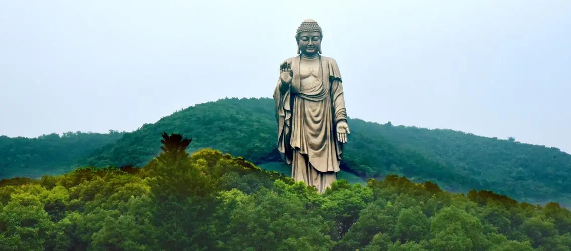 中国最赚钱十座寺庙，少林寺上榜！和尚们富得流油，看完你想出家