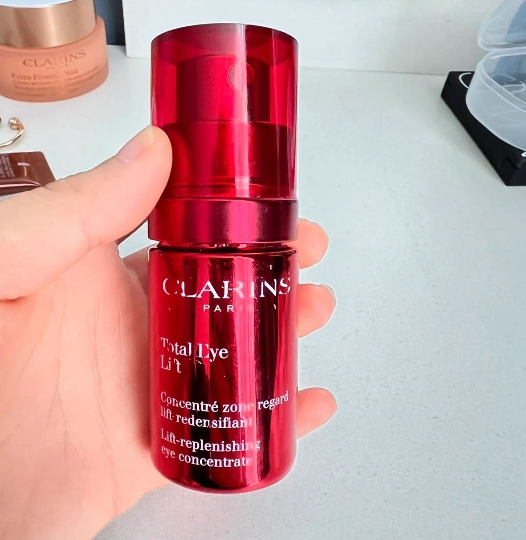 这些眼霜滋润补水抗老,四种国货好眼霜