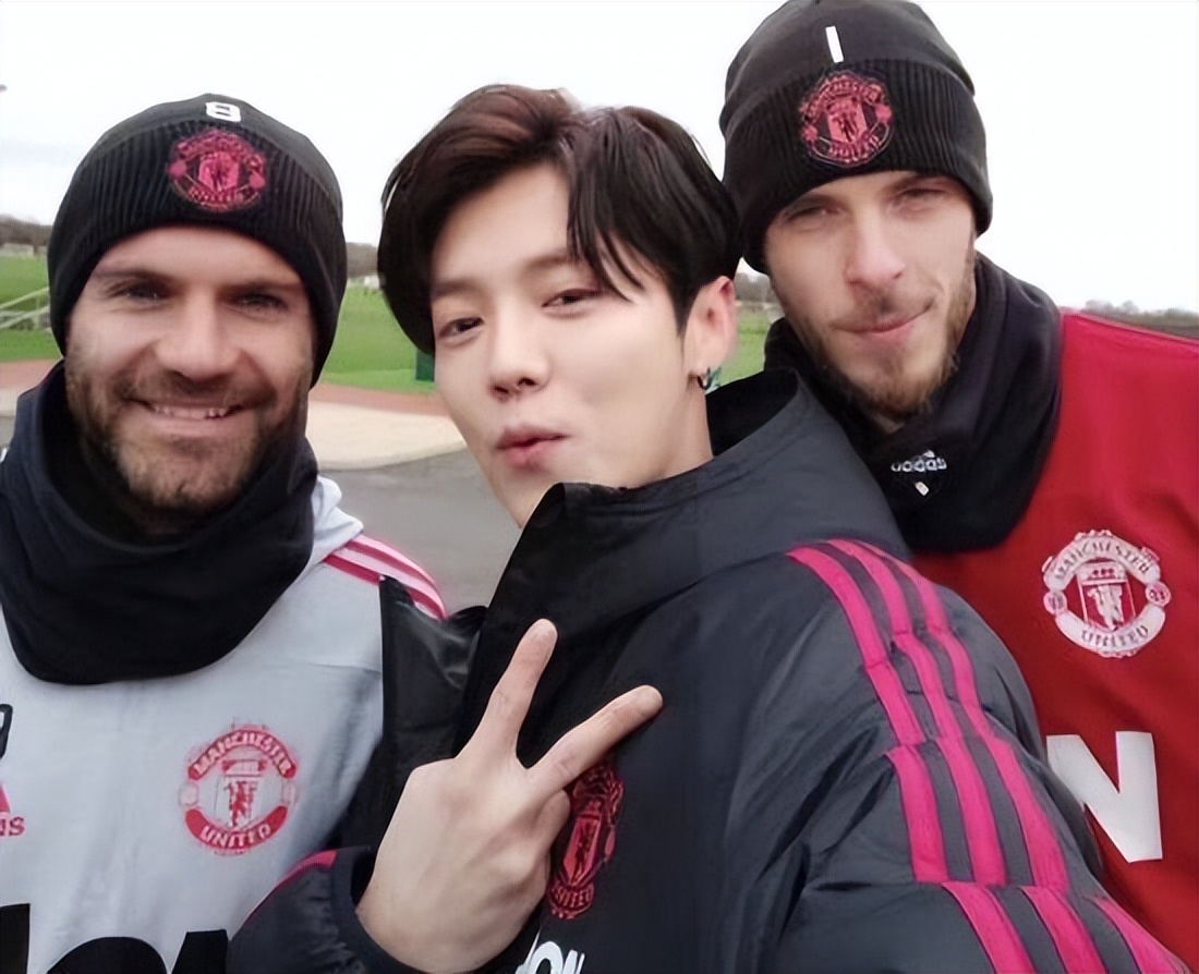 鹿晗解说欧洲杯曼联,曼联铁粉鹿晗