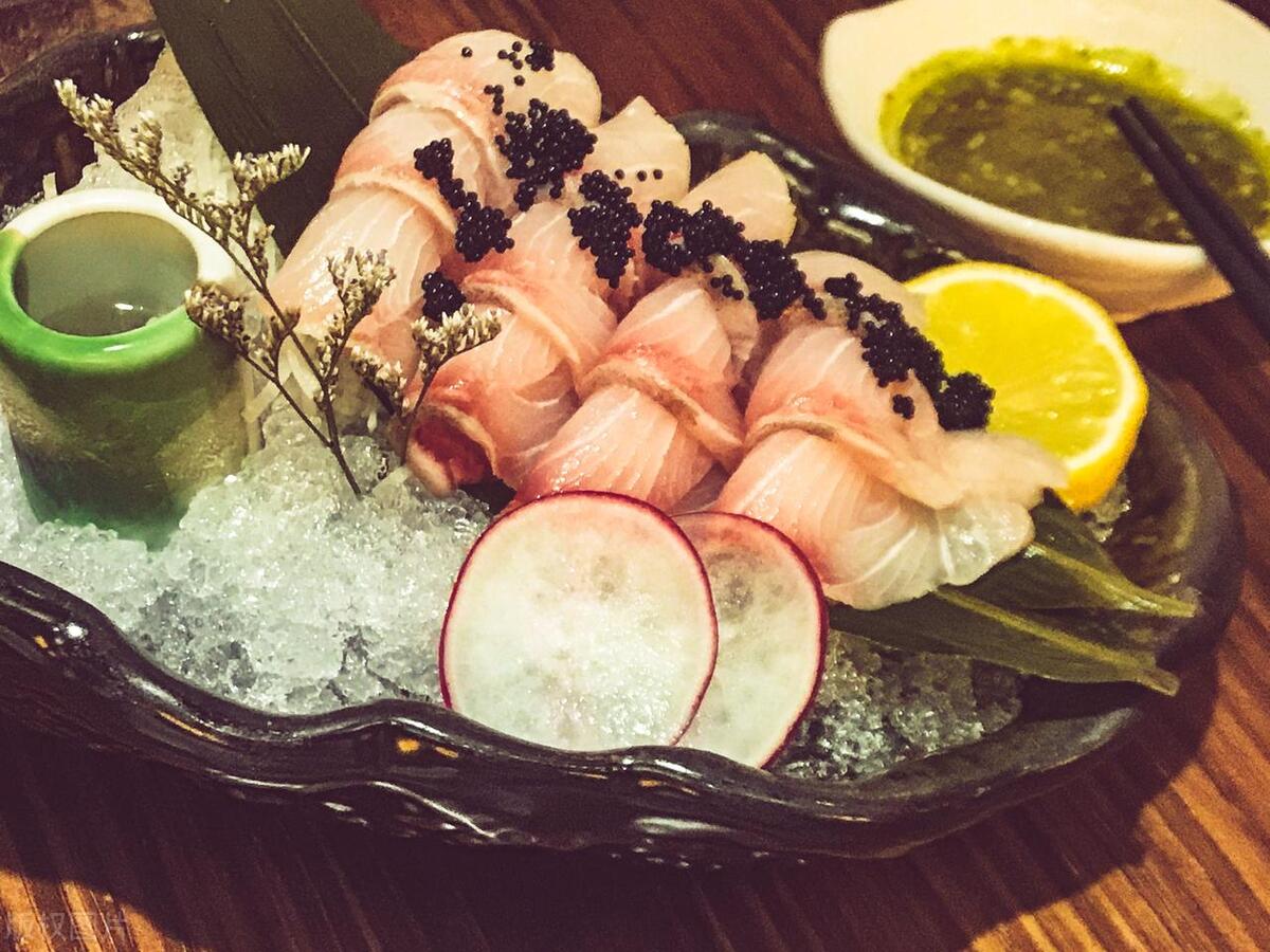 日本学中国的美食,日本人学中国人吃鱼不白吃