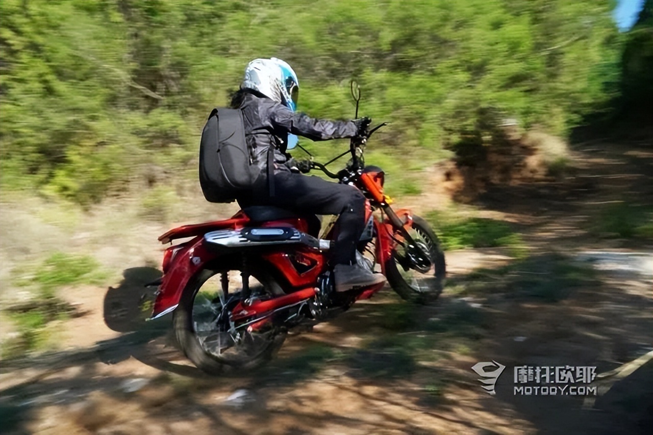 国产运动弯梁摩托车,宗申野米弯梁车架