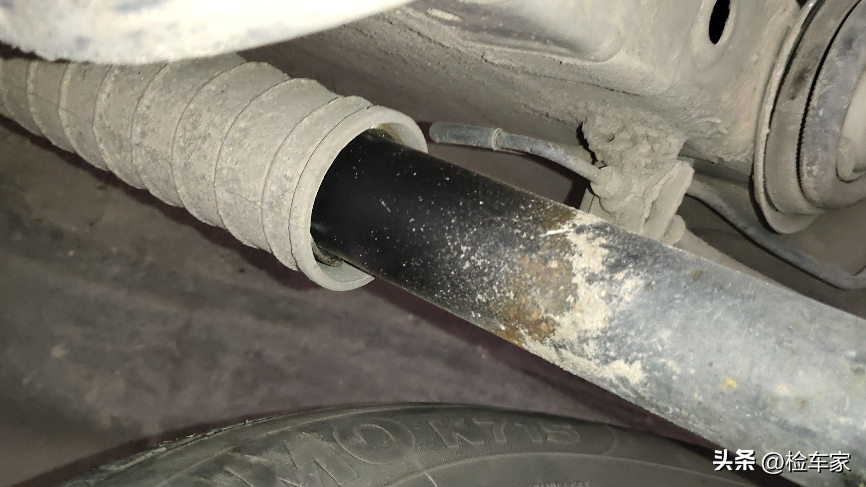 8年只开了不到2万公里的车能买不,8年才2万公里的车需要换轮胎吗