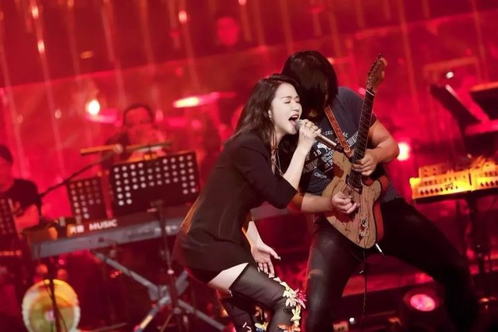 头腔共鸣胸腔共鸣鼻腔共鸣的区别,头腔共鸣和咽腔共鸣的区别