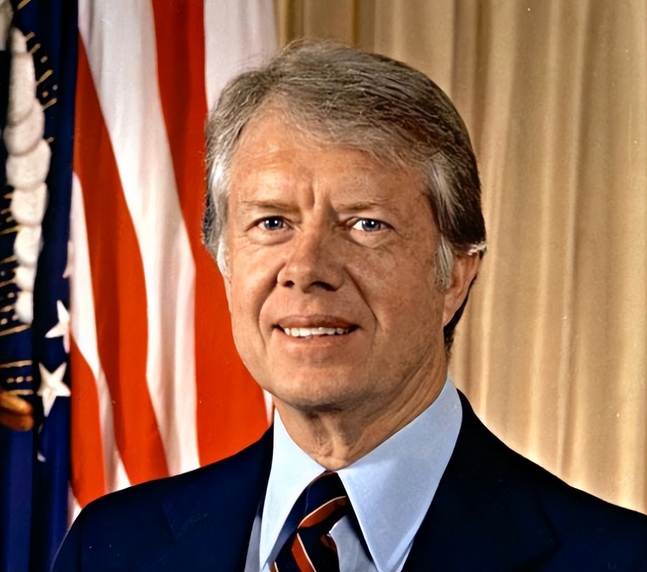 美国“最差”总统卡特：自称差点被解放军俘虏，98岁仍在工地盖房