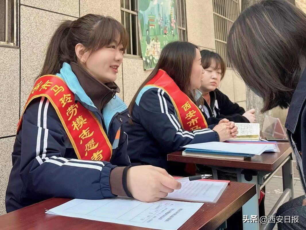 从一个人到一群人志愿服务“组团”发力庆安小学将实践育人厚植于志愿服务沃土