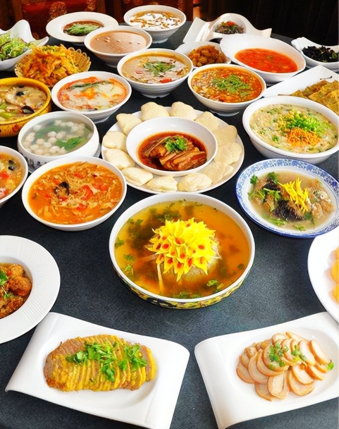 中国最受欢迎的十大端游,中国最受欢迎自驾游318