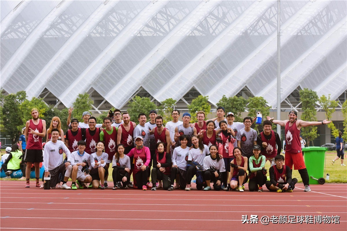 中国足球野球现状,中国足球职业球员踢野球