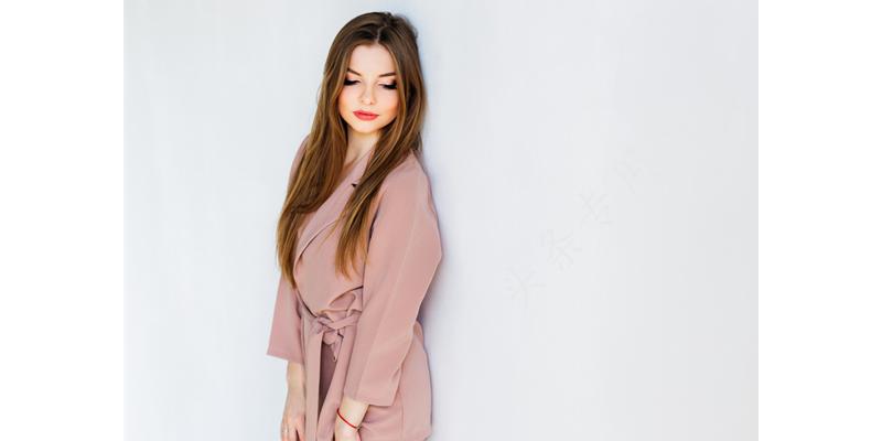 4岁女孩肚子疼被爸爸抱进急救室,12岁女孩肚子疼妈妈带去医院检查