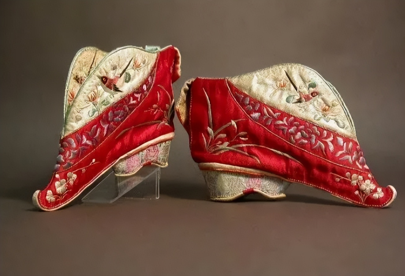 清代服饰满汉融合的表现,满汉交融对清代服饰的影响