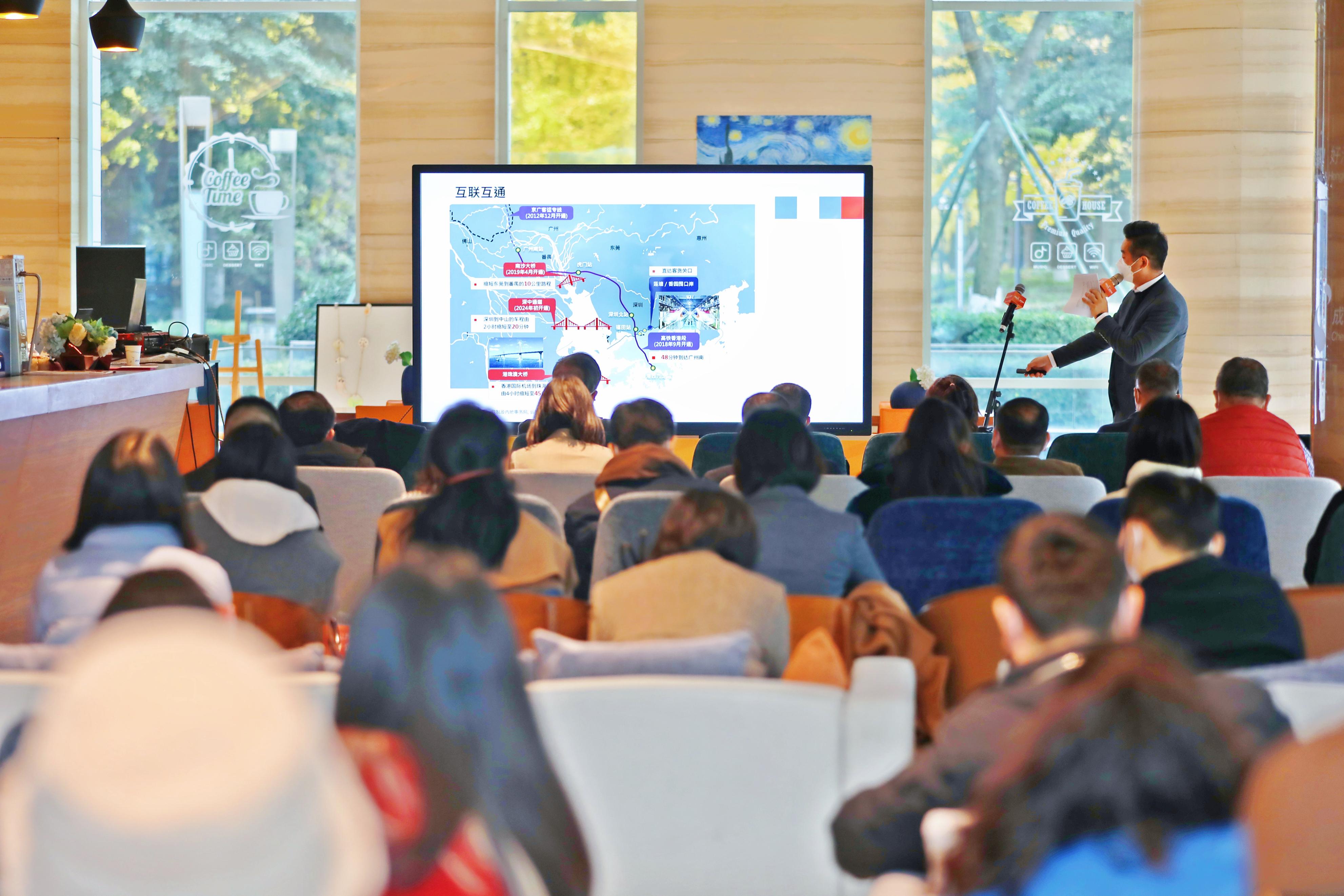 对科技等领域发展进行深度交流拓展成都香港交流新方向