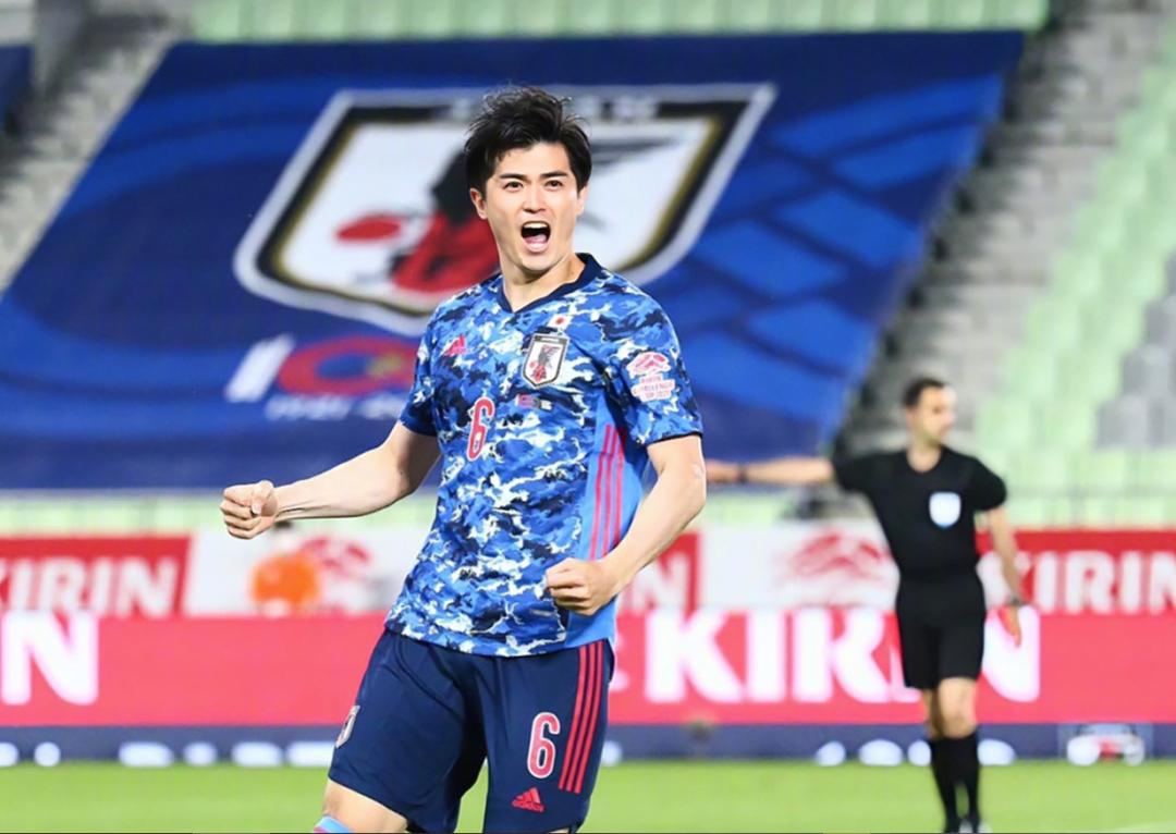 世界杯日本国足太太团曝光,世界杯日本美女太太团