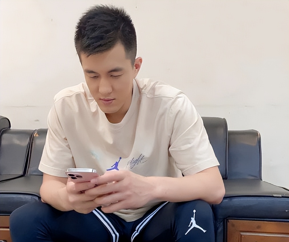 郭艾伦谈过几个女朋友,郭艾伦谈过几个前女友