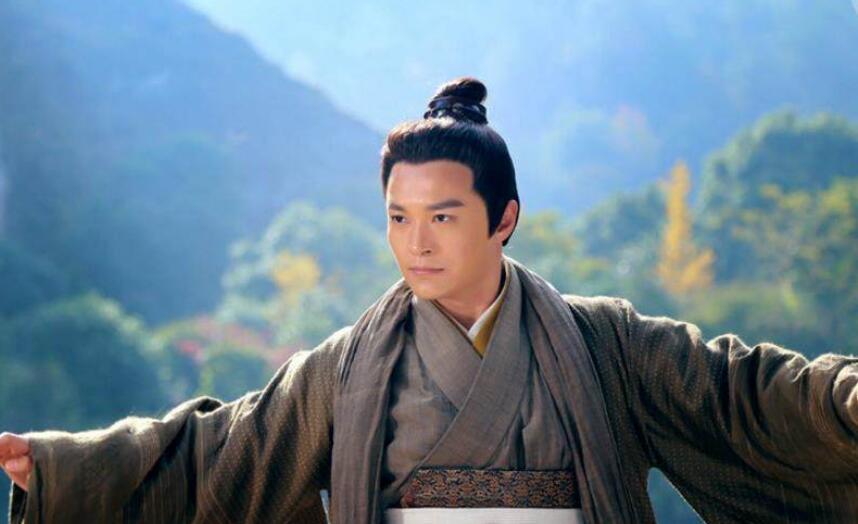 金轮法王能打赢周伯通,金轮法王能打过欧阳锋吗