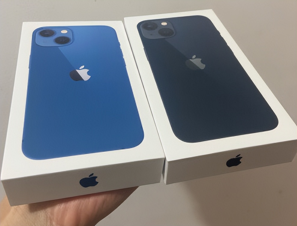 有人打工挣钱后,买的第一部手机为啥是iPhone而不是安卓旗舰机?