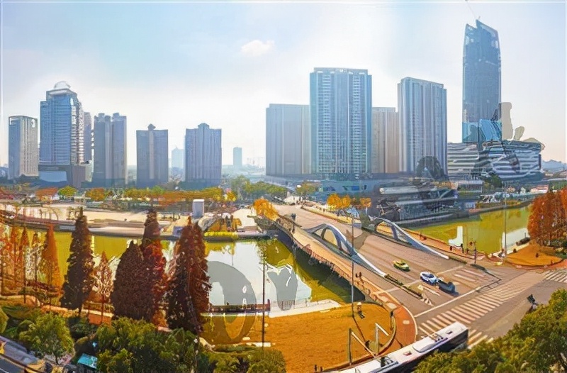 这所大学“很烧钱”,学费达17万!所在地是“全国百强县”第一