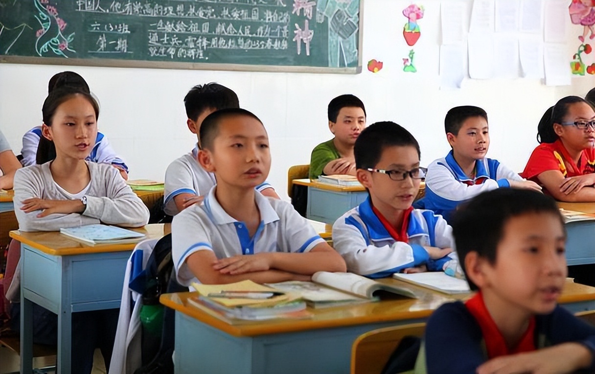 这“生意”做的漂亮！要想看孩子成绩？可以，先充470元成为会员