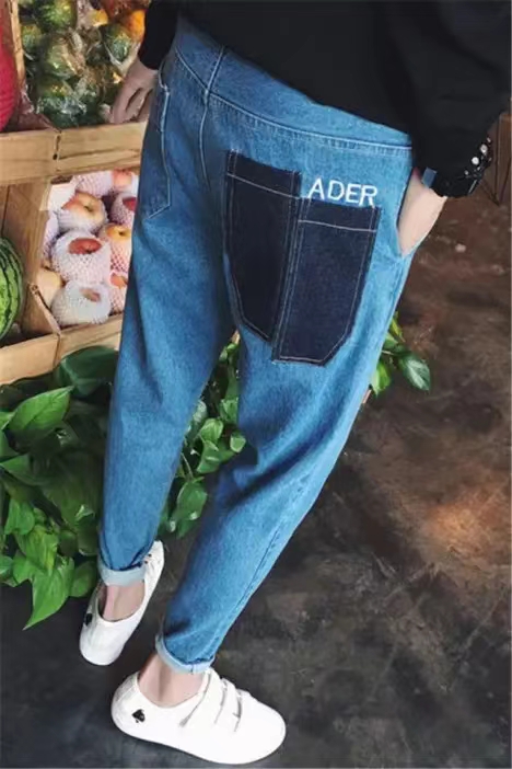 白衬衫牛仔裤永不过时的经典穿搭,fashion2牛仔裤