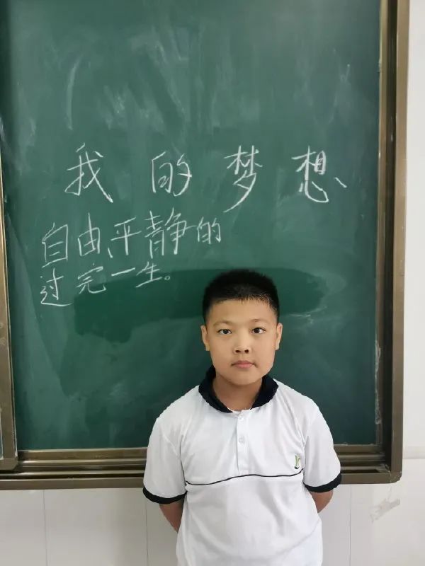 闭不上嘴的搞笑图片,20张搞笑图片大晚上笑得我肚子疼