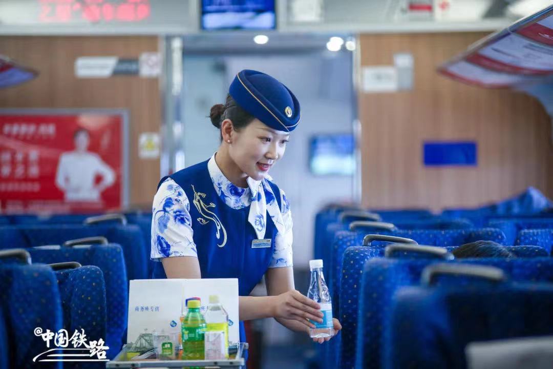 兰州铁路局高铁夏季制服,广州高铁乘务员制服