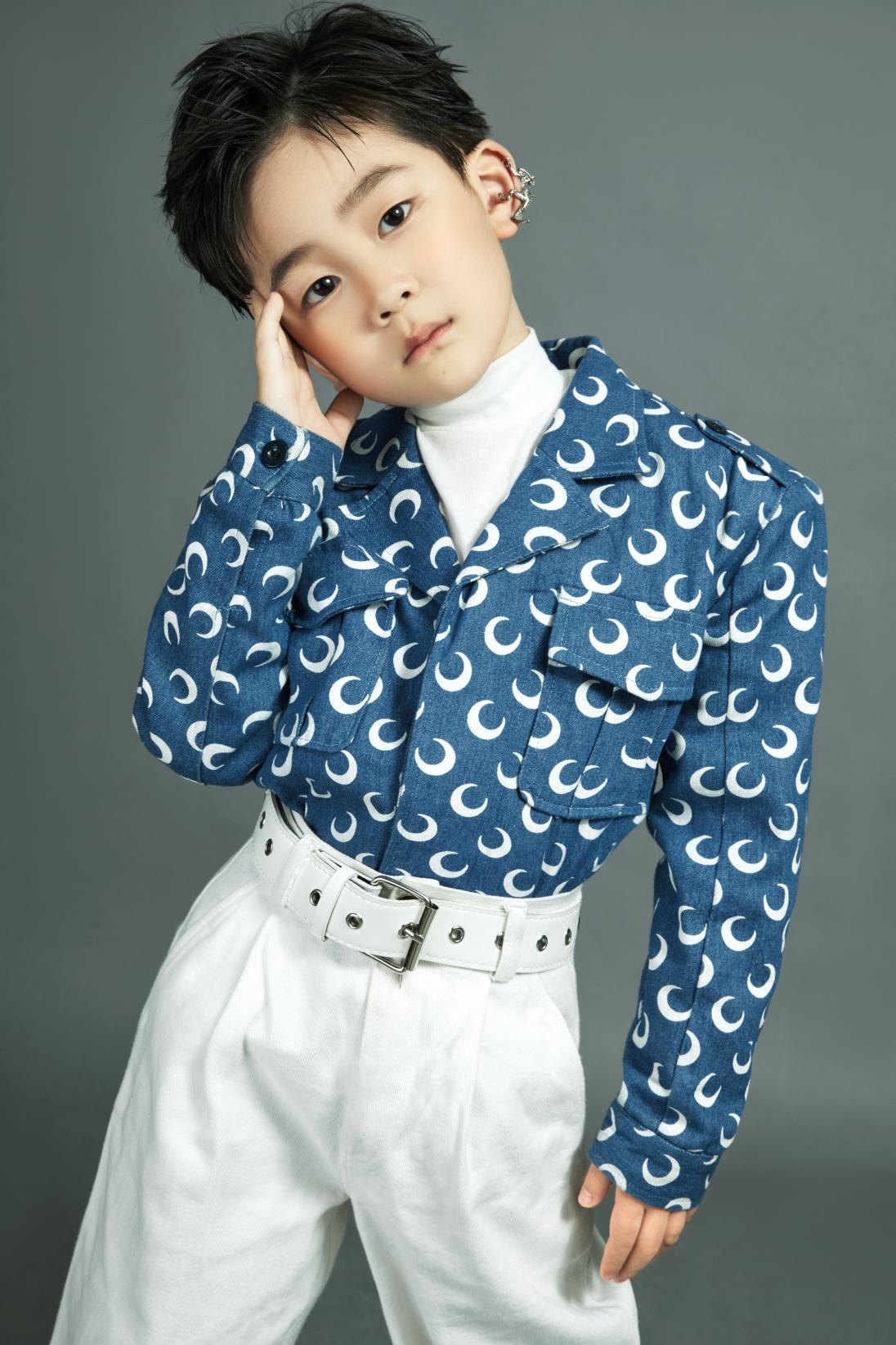 涓浗灏戝勾姊﹁春閼畤浼村,灏戝勾涓浗姊﹁春閼畤瑙嗛